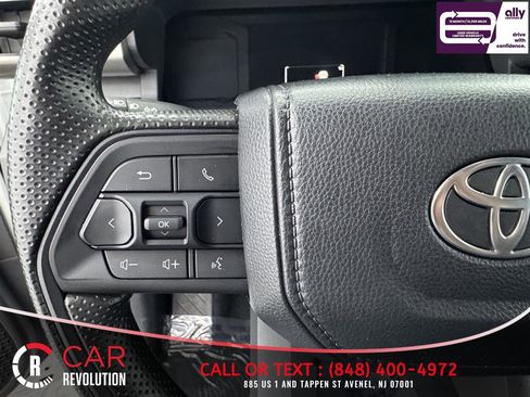 Used 2024 Toyota Tacoma SR RWD image 17