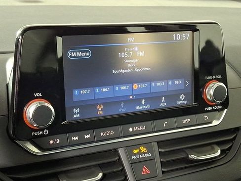 Used 2022 Nissan Altima 2.5 S FWD image 3