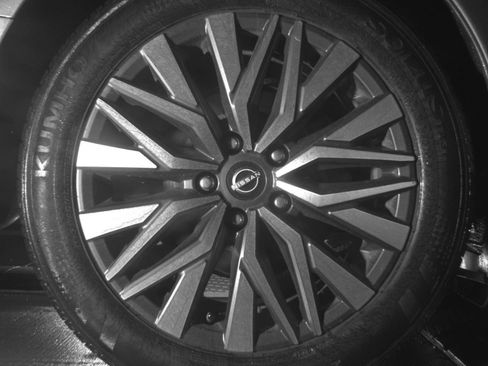 Used 2025 Nissan Altima 2.5 SV FWD image 18