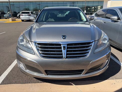 Used 2011 Hyundai Equus Ultimate image 2