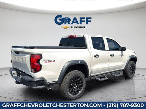 Used 2026 Chevrolet Colorado Trail Boss AWD/4WD image 8