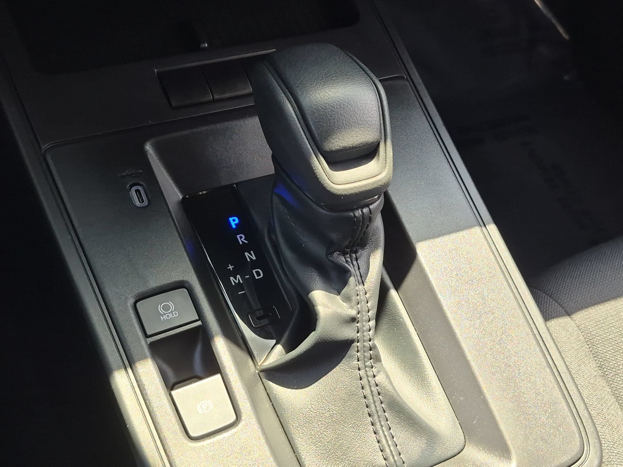 Used 2026 Toyota Corolla Cross LE FWD image 19