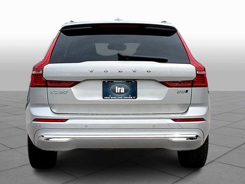 Certified 2023 Volvo XC60 B5 Plus image 4