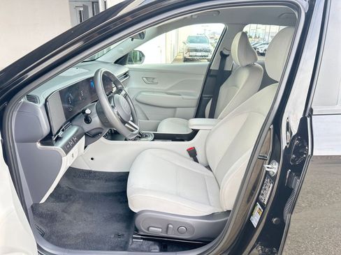 Used 2025 Hyundai Kona SEL image 27