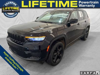 Used 2023 Jeep Grand Cherokee Altitude