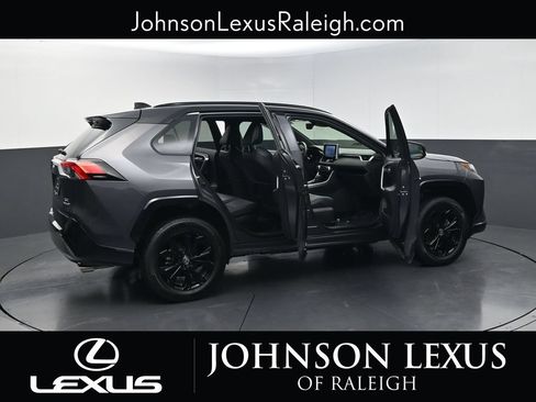 Used 2022 Toyota RAV4 XSE AWD/4WD image 31