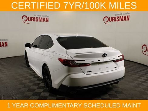 Used 2025 Toyota Camry SE FWD image 5