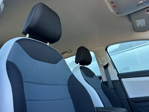 New 2026 Volkswagen Taos S FWD image 17