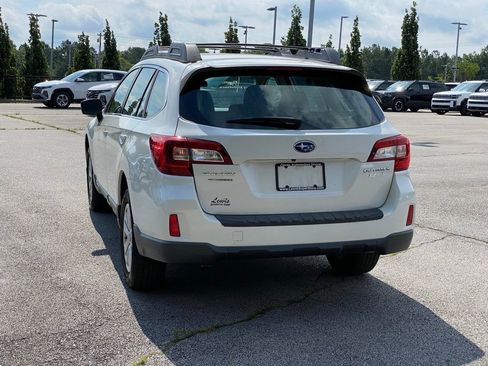 Used 2017 Subaru Outback 2.5i AWD/4WD image 5