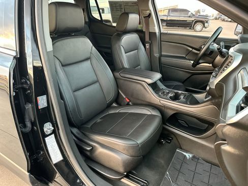 Used 2023 GMC Acadia SLT image 23