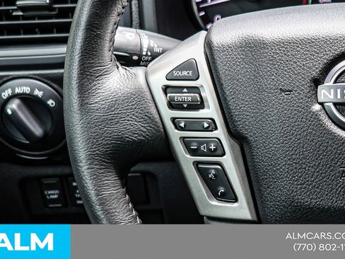 Used 2024 Nissan Titan SV w/ SV Convenience Package RWD image 27