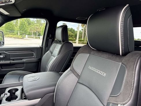 New 2026 RAM 3500 Laramie AWD/4WD image 23