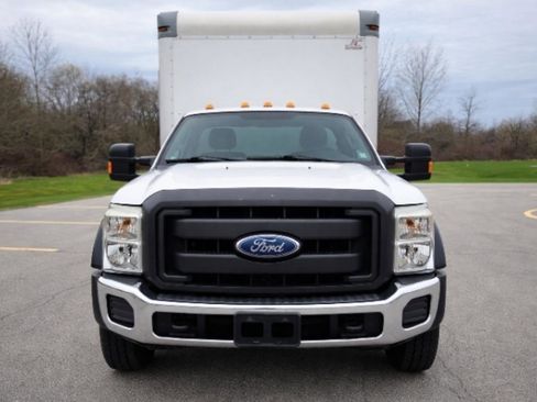 Used 2015 Ford F550 2WD Regular Cab Super Duty image 3
