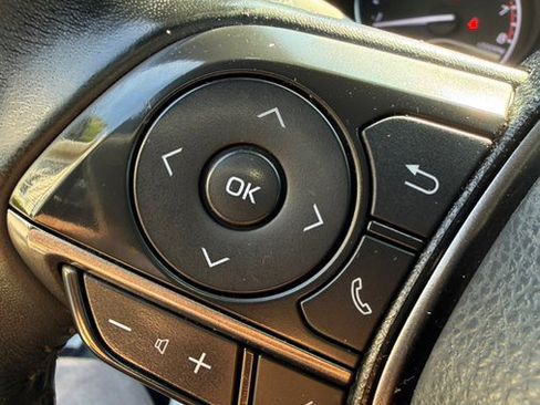Used 2022 Toyota Camry SE w/ Carpet Mat Package (TMS) AWD/4WD image 36