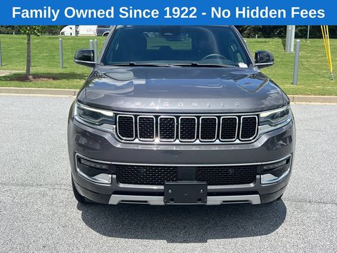 Certified 2024 Jeep Wagoneer L Series II w/ Flexible Seating Group AWD/4WD image 2