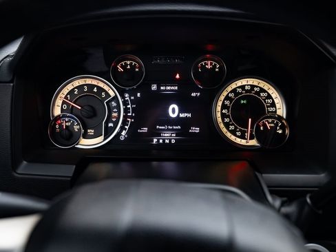 Used 2017 RAM 3500 Laramie w/ Snow Chief Group image 12