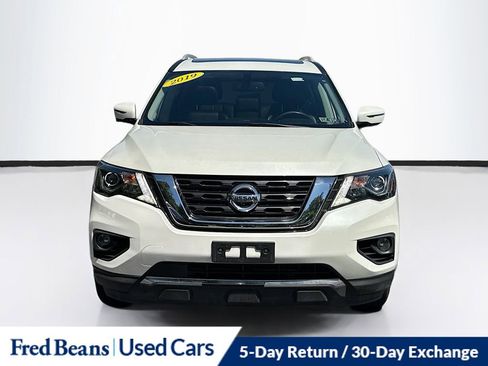 Used 2019 Nissan Pathfinder Platinum image 2