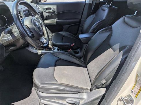 Used 2020 Jeep Compass Latitude w/ Popular Equipment Group FWD image 14