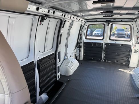 New 2025 Chevrolet Express 2500 w/ Driver Convenience Package image 25