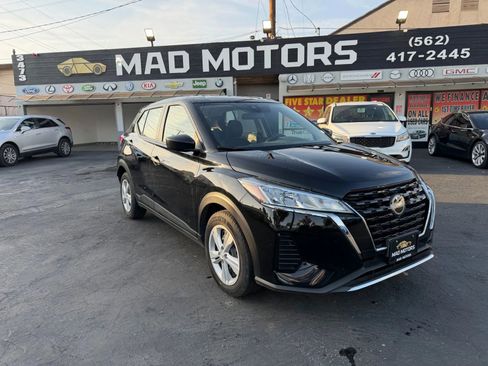 Used 2024 Nissan Kicks S FWD image 1