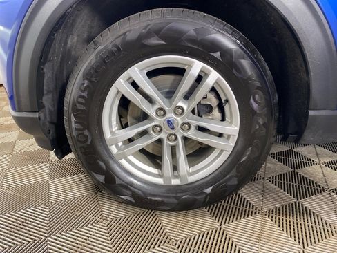 Used 2022 Ford Explorer XLT w/ Equipment Group 202A image 28