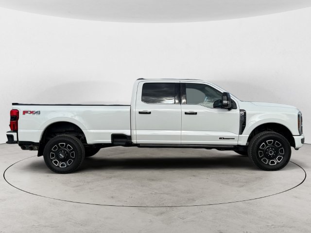 Certified 2024 Ford F350 Platinum w/ FX4 Off-Road Package AWD/4WD image 4