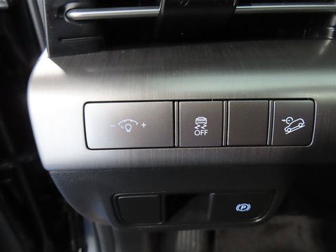 Used 2024 Hyundai Kona SEL w/ Convenience Package AWD/4WD image 16