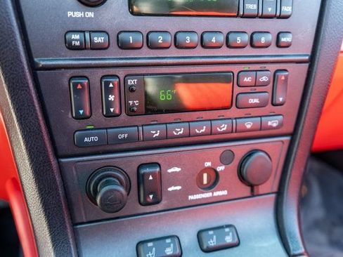 Used 2004 Ford Thunderbird RWD image 39