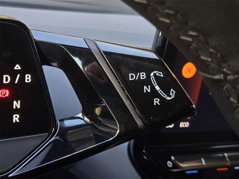 Certified 2023 Volkswagen ID.4 Pro image 20