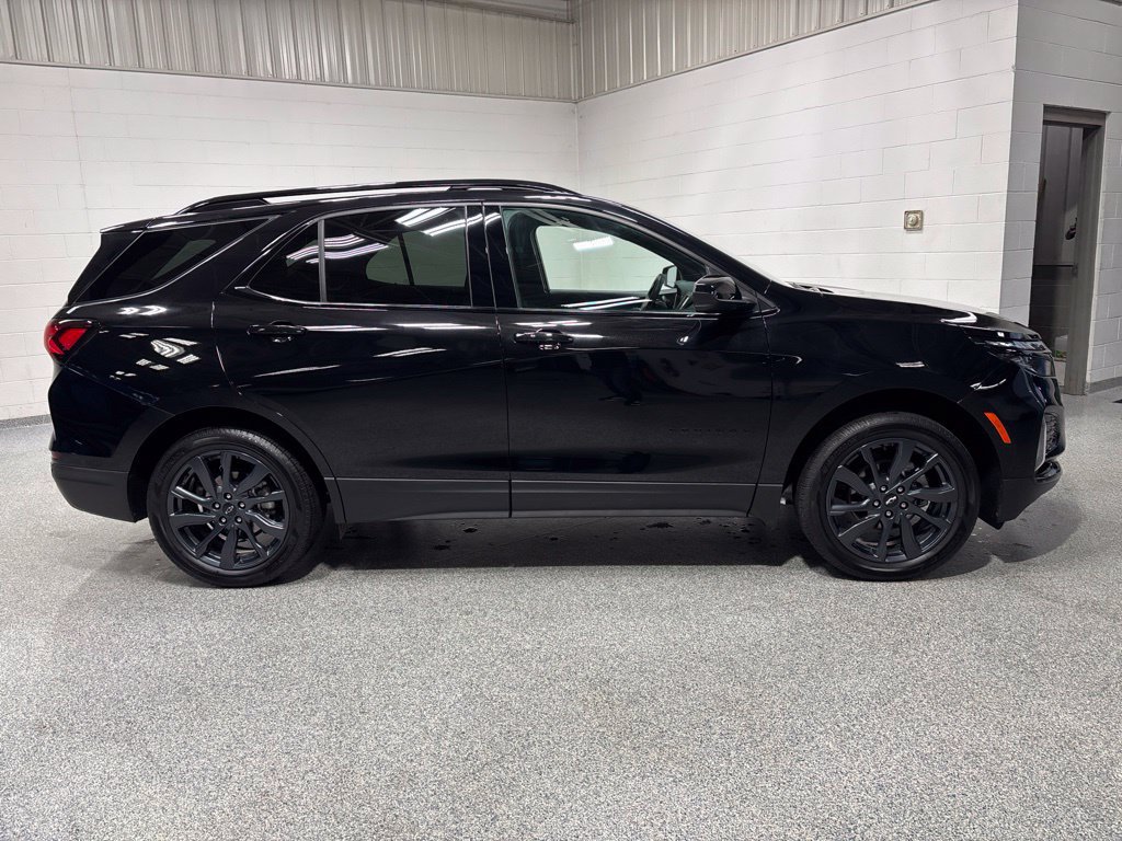 Used 2024 Chevrolet Equinox RS AWD/4WD image 8
