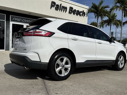 Used 2020 Ford Edge SE image 25