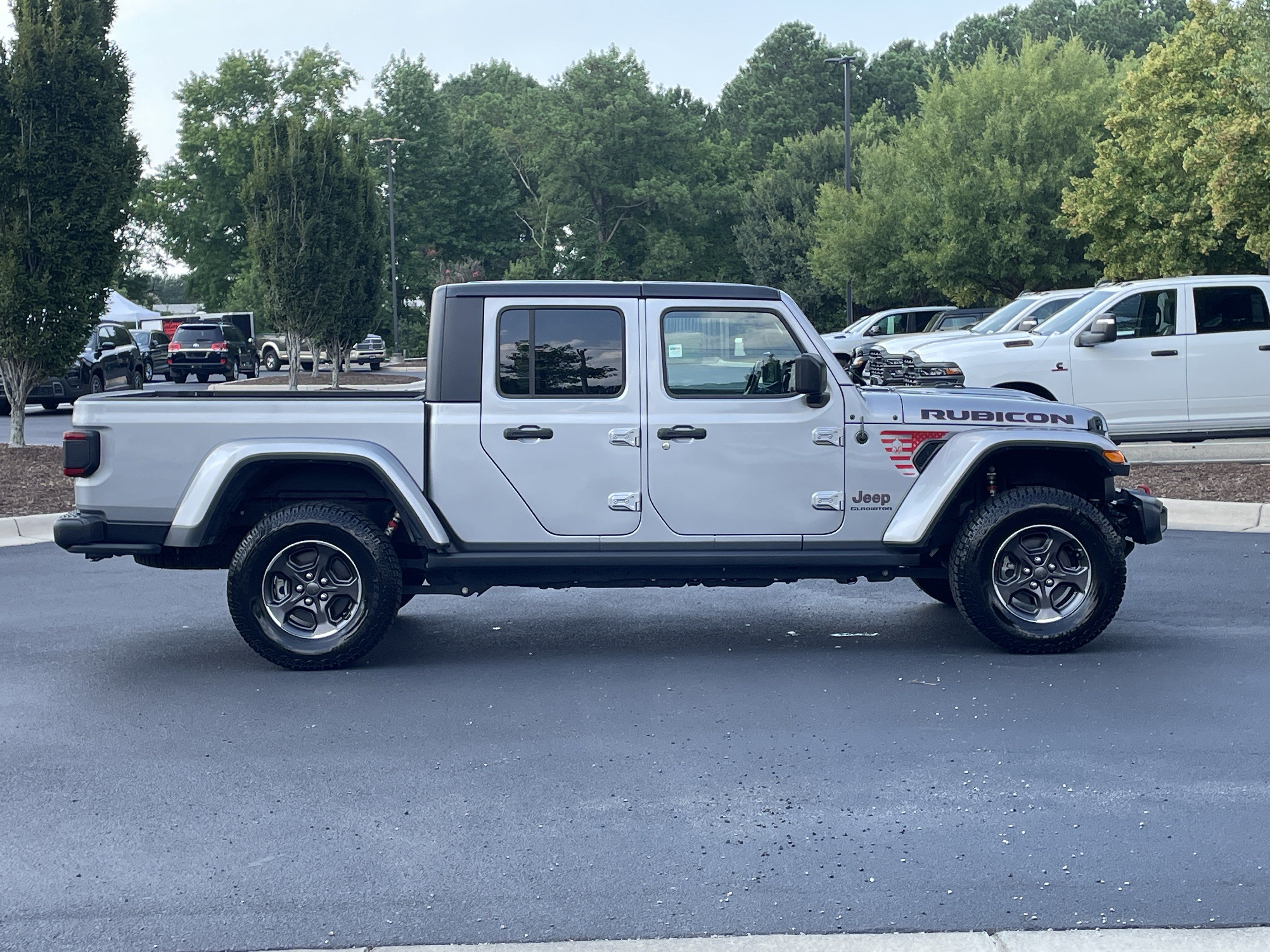 Used 2020 Jeep Gladiator Rubicon AWD/4WD image 10