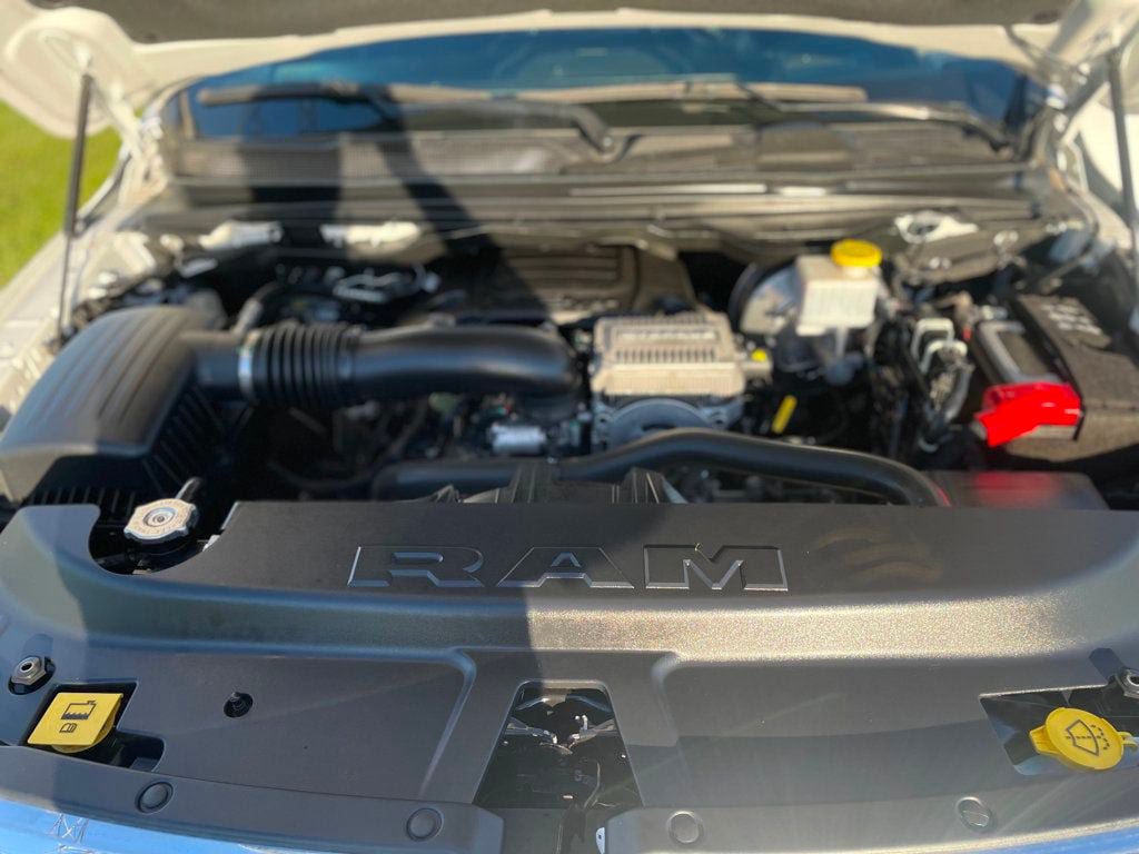 Used 2023 RAM 1500 Laramie AWD/4WD image 17