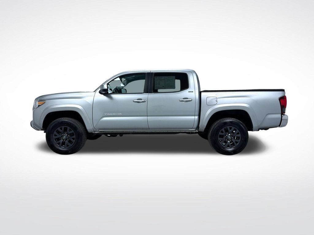 Used 2023 Toyota Tacoma SR5 AWD/4WD image 13