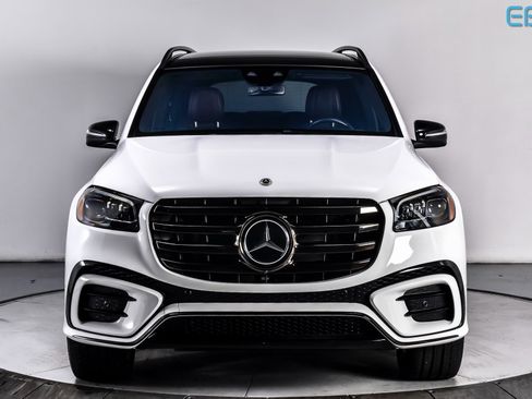 Used 2024 Mercedes-Benz GLS 580 4MATIC image 8