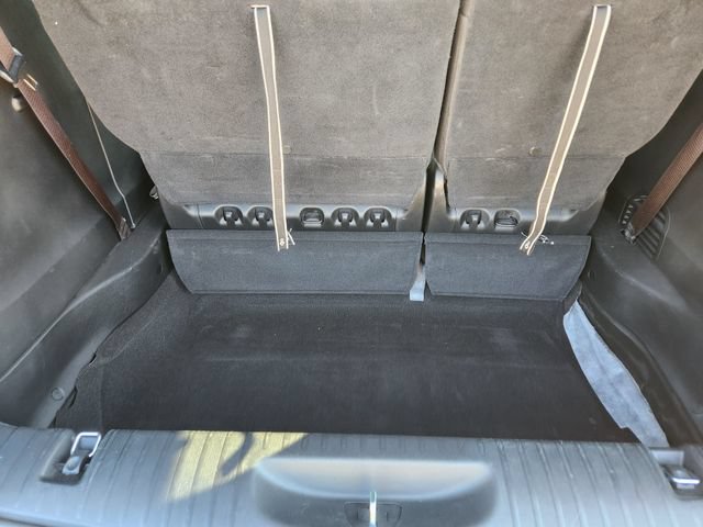 Used 2025 Chrysler Pacifica Limited FWD image 33