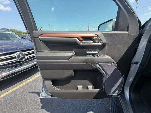 Used 2023 GMC Sierra 1500 Denali AWD/4WD image 11