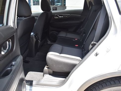 Used 2020 Nissan Rogue SV AWD/4WD image 22