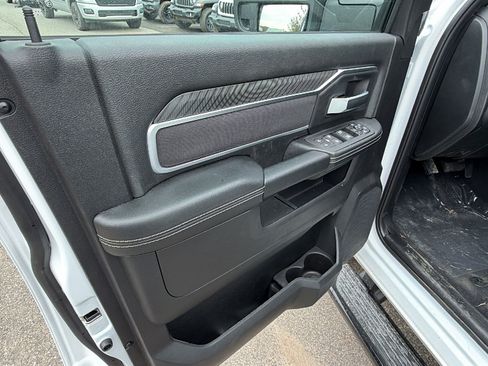 New 2026 RAM 2500 Big Horn AWD/4WD image 18