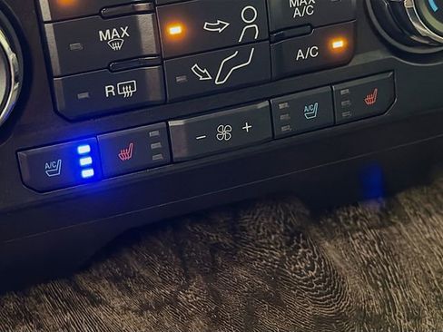 Used 2019 Ford F250 Lariat w/ Chrome Package AWD/4WD image 25