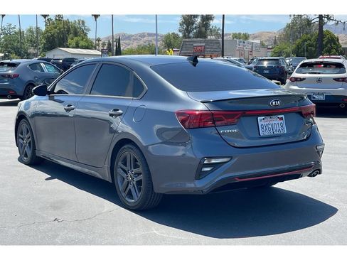 Used 2021 Kia Forte GT-Line w/ GT-Line Premium Package FWD image 4