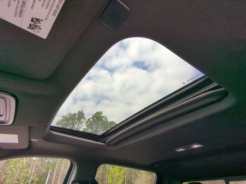 Certified 2025 GMC Sierra 2500 AT4 w/ AT4 Premium Plus Package image 35