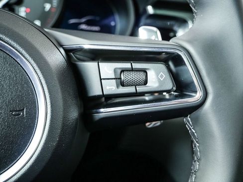 New 2026 Porsche Macan image 12