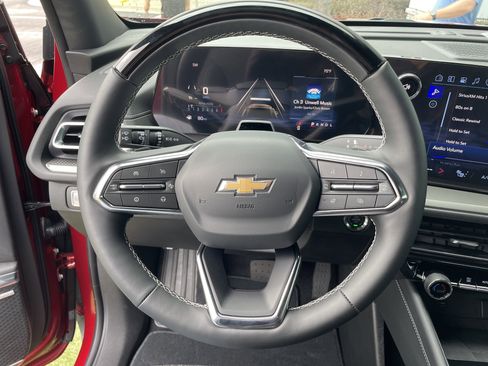 New 2025 Chevrolet Traverse LT w/ Enhanced Driving Package image 41