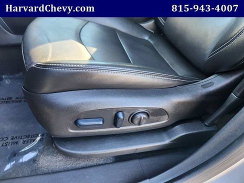 Used 2024 GMC Terrain SLT FWD image 26