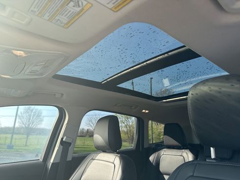 Used 2019 Ford Escape SEL AWD/4WD image 15