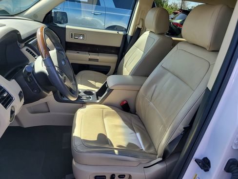 Used 2019 Ford Flex Limited image 18