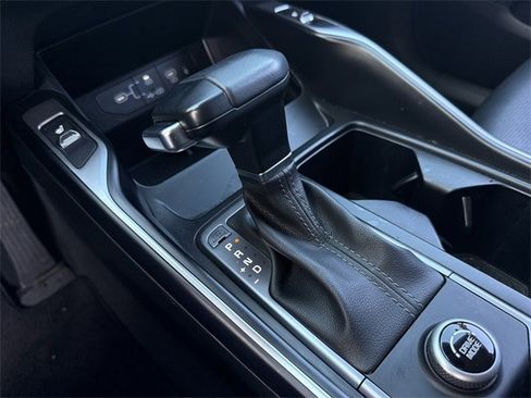 Used 2024 Kia Sorento S image 19