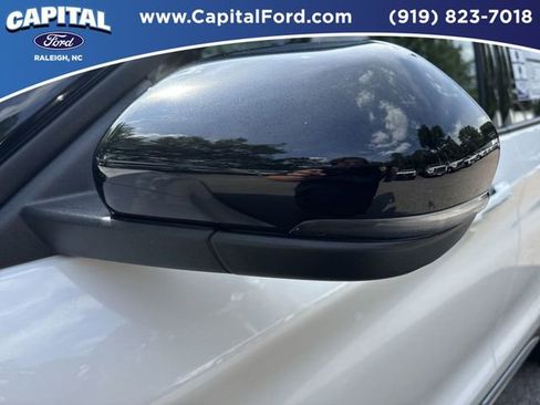 Certified 2020 Ford Explorer Platinum w/ Premium Technology Package AWD/4WD image 12