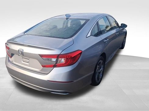 Used 2019 Honda Accord EX image 5